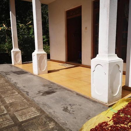 בנטוטה Sithu Guesthouse מראה חיצוני תמונה