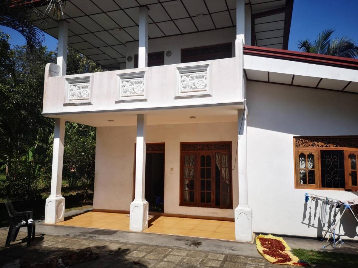 בנטוטה Sithu Guesthouse מראה חיצוני תמונה