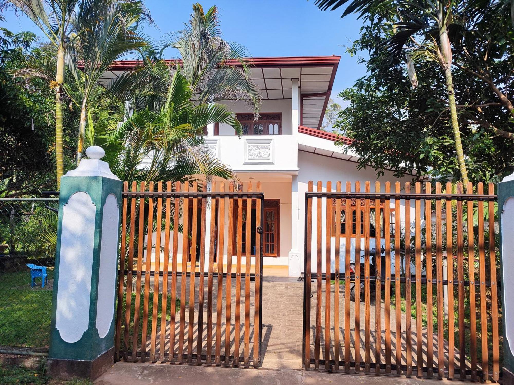 בנטוטה Sithu Guesthouse מראה חיצוני תמונה